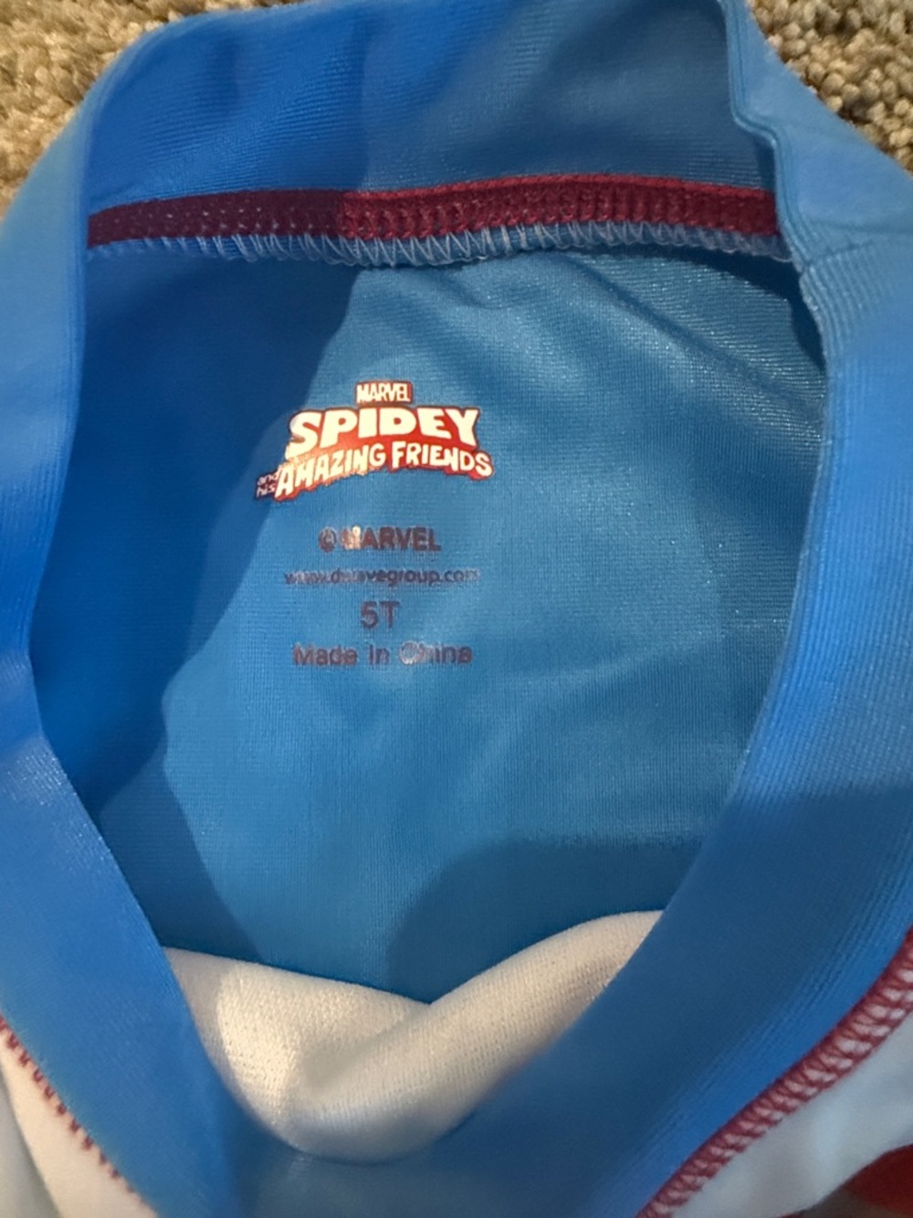 Kids swim trunks and rash guards size 5 - Picture 4 of 10
